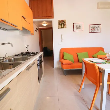 Casa Charonia A Castro 5 Posti Dom wakacyjny *
